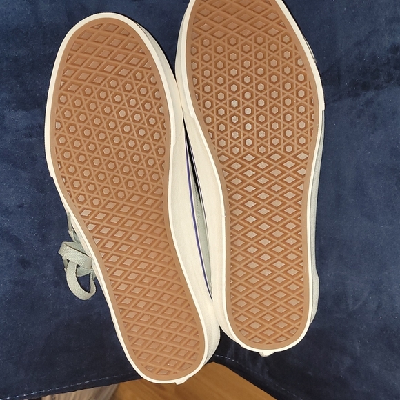 New Vans Old Skool Tapered  size 7.5 mn/9wmn - Picture 6 of 8